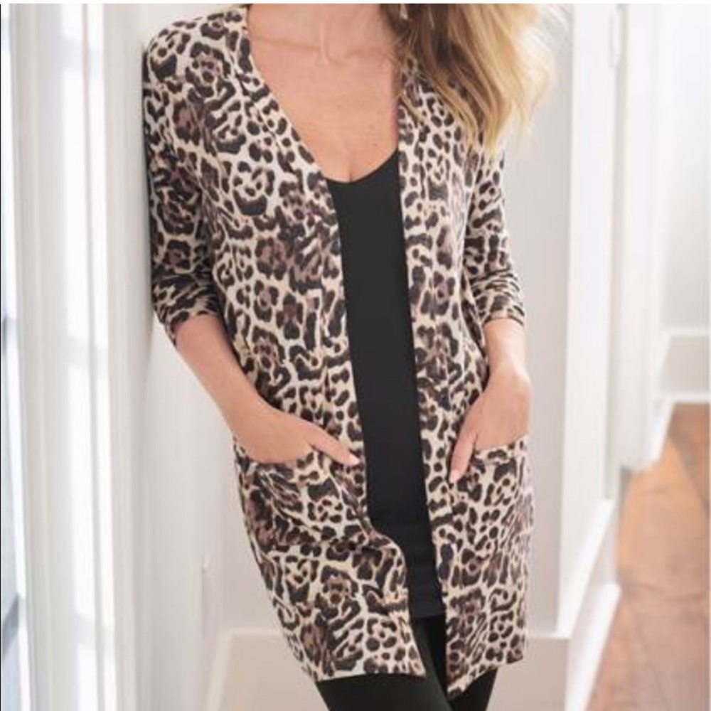 VENUS Animal Print Cardigan